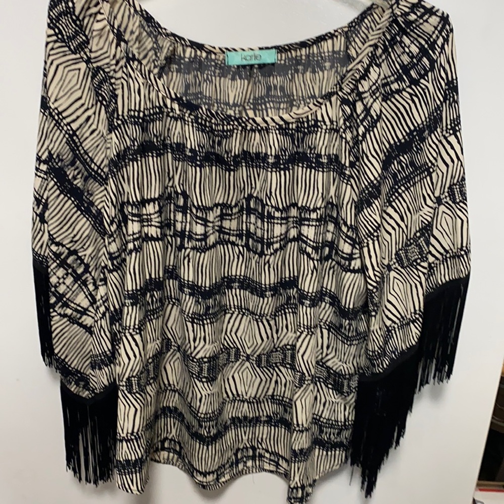 Women’s Large Blouse with fringes on sleeves